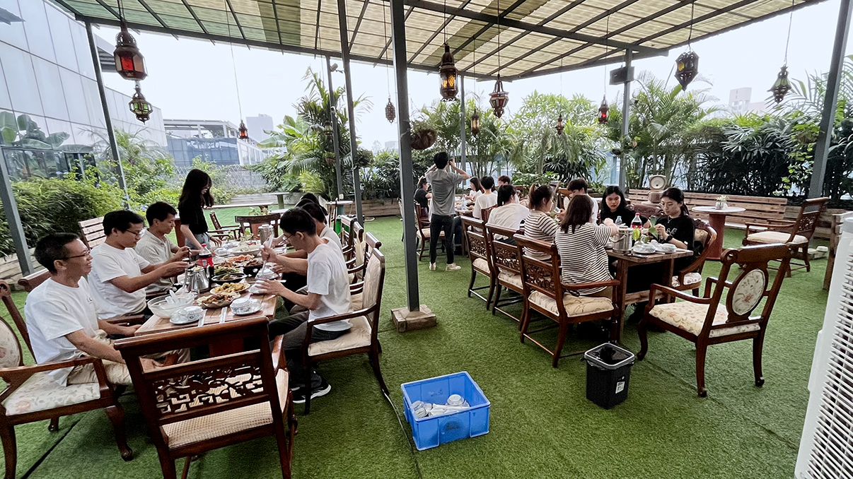 بناء فريق تكنولوجيا المعلومات والاتصالات في الفترة من 21 إلى 1 مايو