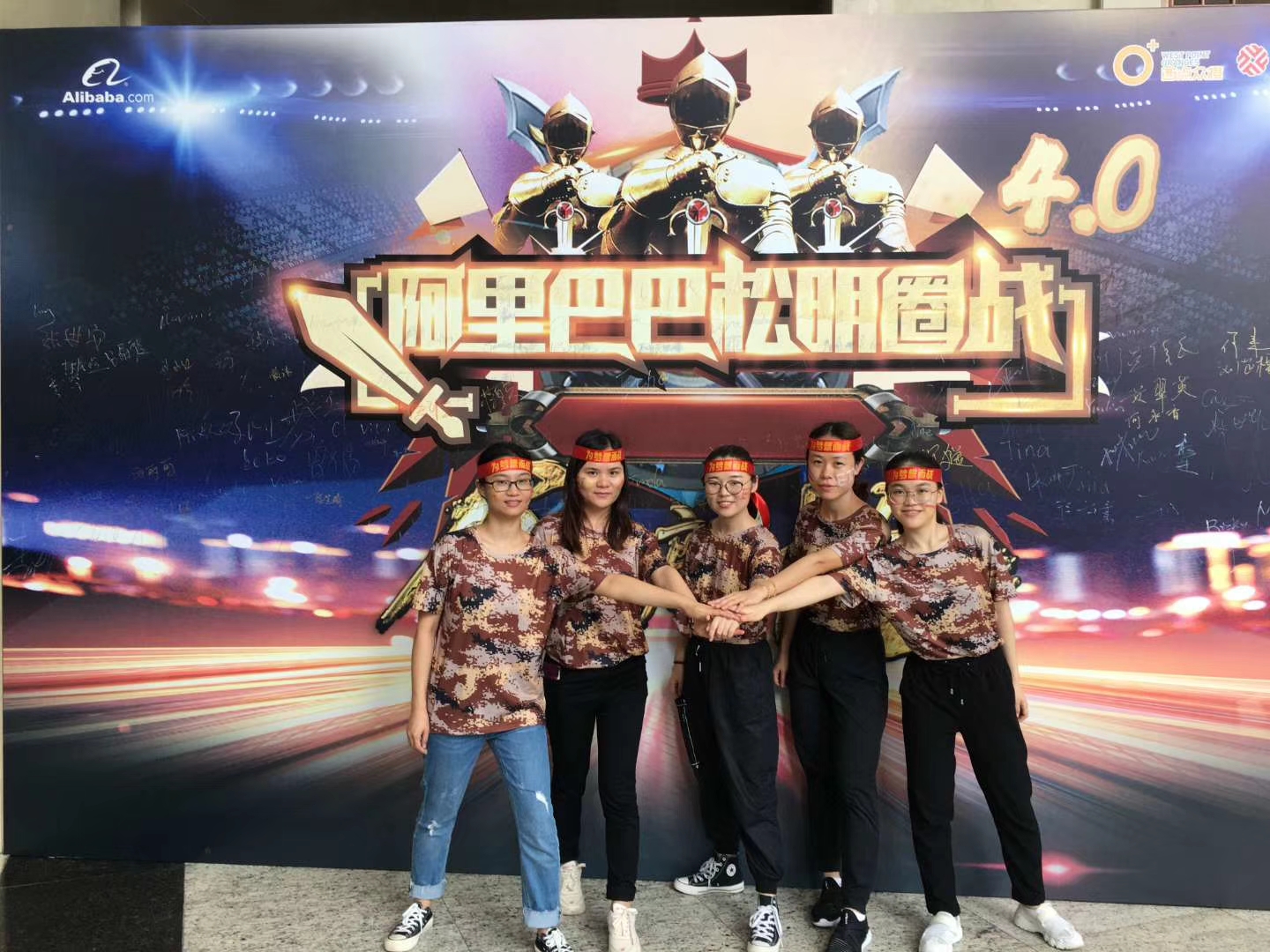 آلة SMT للخدمات العالمية لتكنولوجيا المعلومات والاتصالات