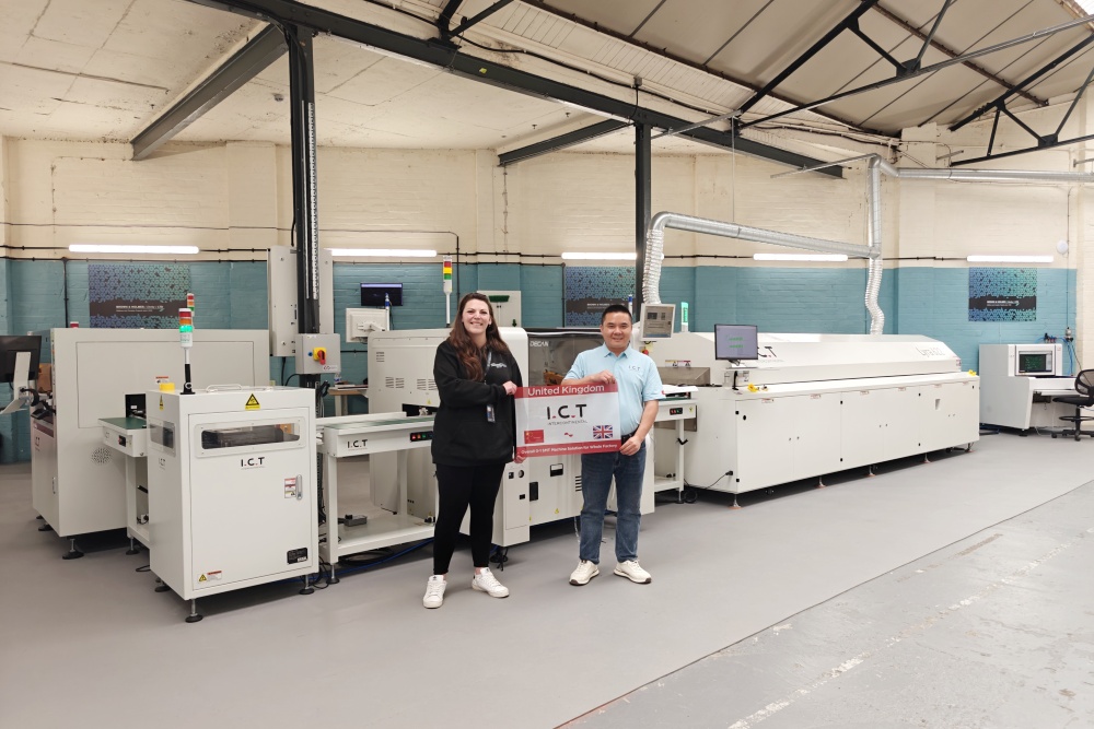 الدعم الفني العالمي لتكنولوجيا المعلومات والاتصالات SMT في UK.jpg