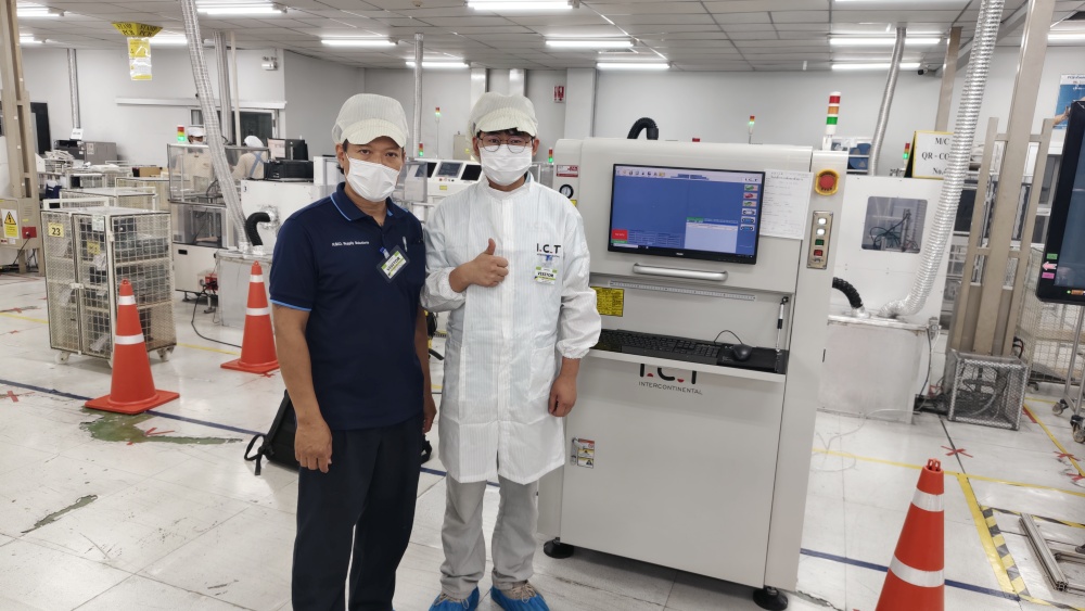 الدعم الفني العالمي لتكنولوجيا المعلومات والاتصالات لآلة الوسم بالليزر في تايلاند.jpg