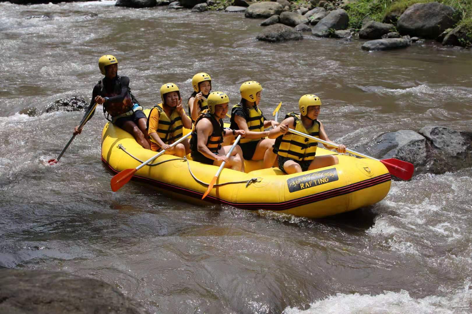 آلة SMT للخدمات العالمية لتكنولوجيا المعلومات والاتصالات